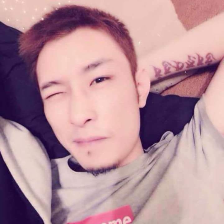 难得拥抱的第一张照片--高雄残疾人相亲网