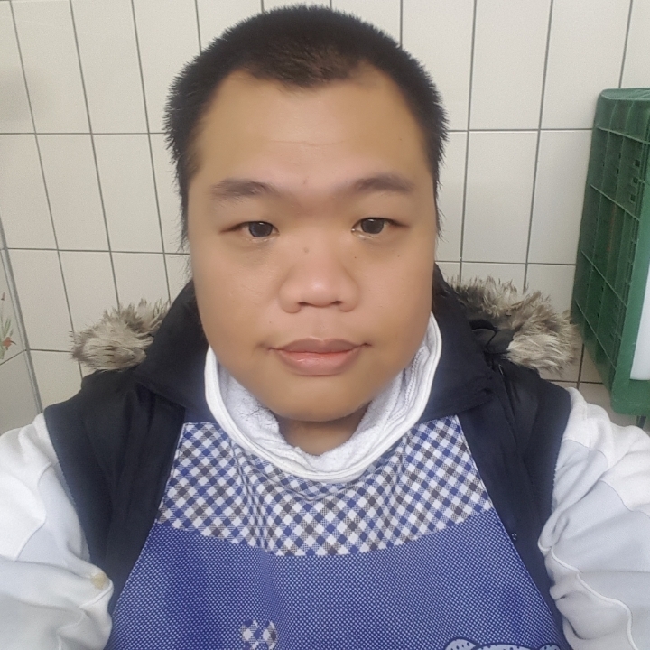 黑熊的第一张照片--高雄残疾人相亲网