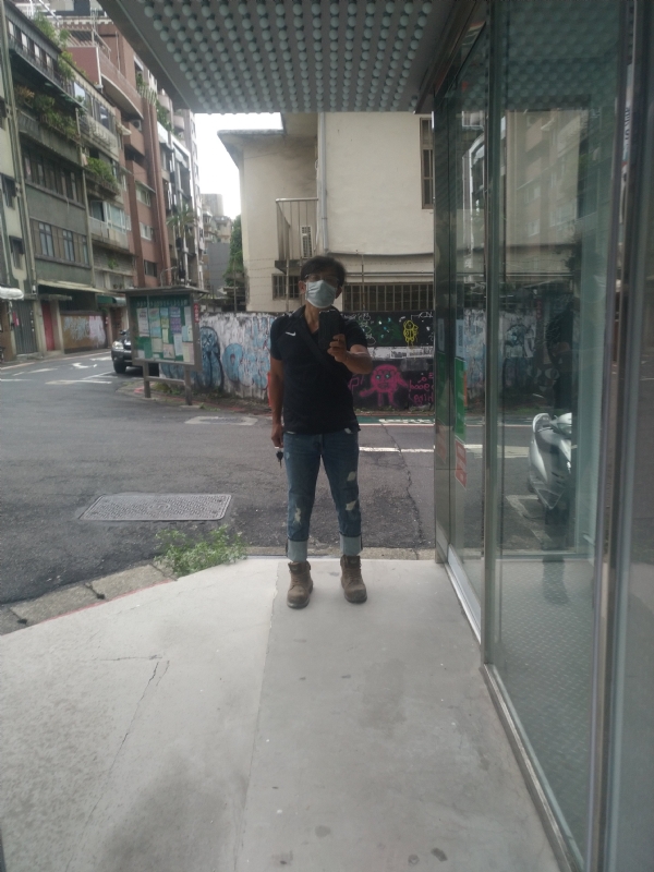 隱姓埋名的第二张照片--高雄残疾人相亲网