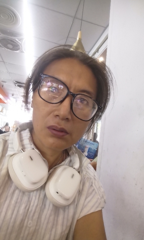 冬天的蔷薇的第三张照片--高雄残疾人相亲网